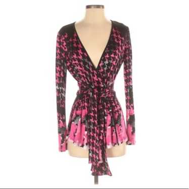 Etcetera pink and black geometric silk wrap top - image 1