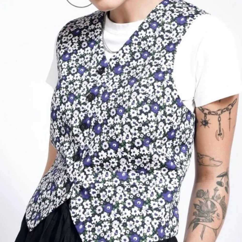 WildFang Empower Vest (Floral) NEW Size Large - image 3
