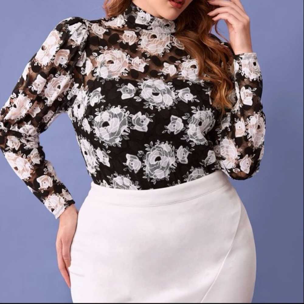 Plus size lace top and A-Line Skirt set - image 9