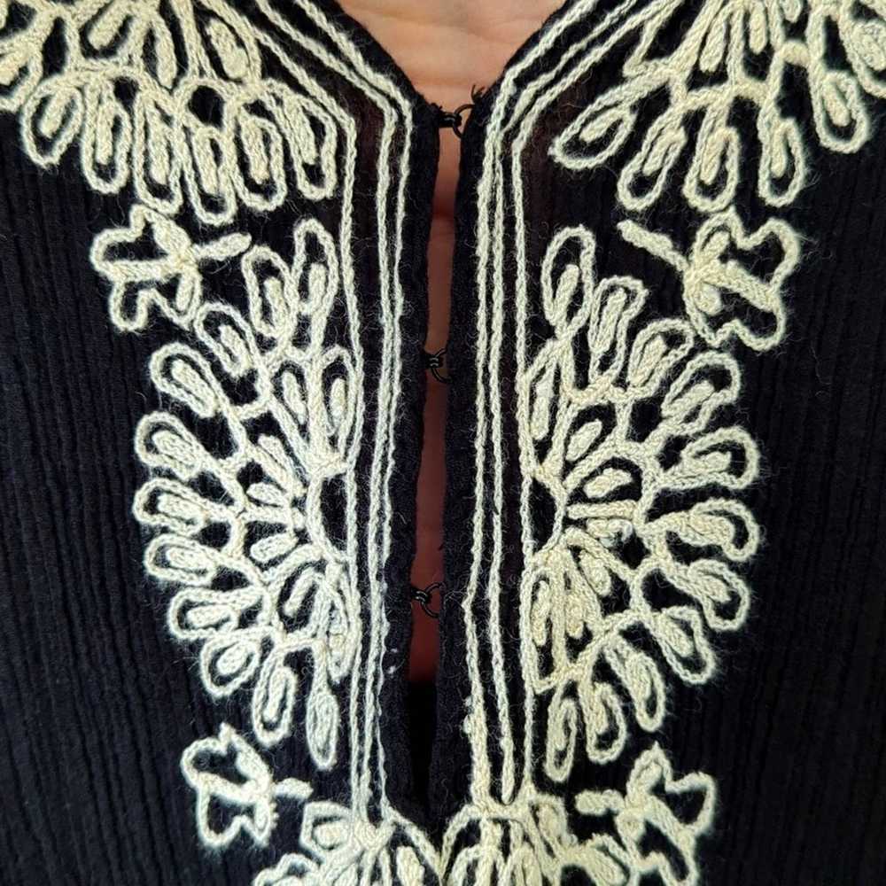 Joie a La Plage Oversized Embroidered V-neck Quar… - image 4