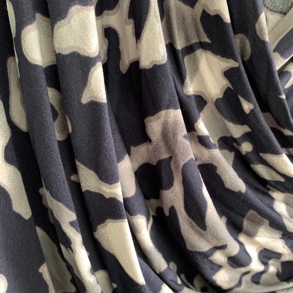 MAX MARA long sleeve abstract animal print blouse… - image 8