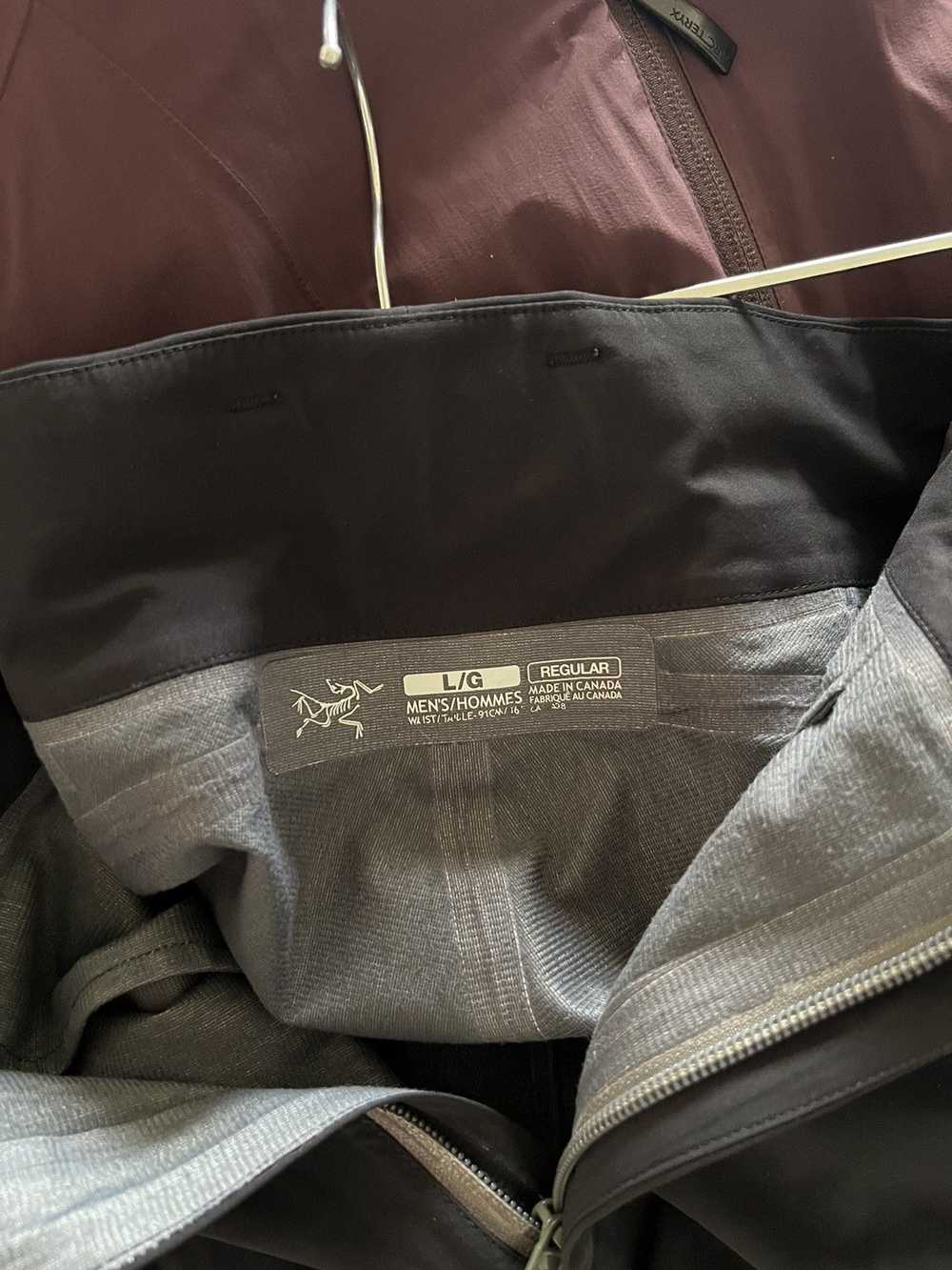 Arc'Teryx Arcteryx ski pants - image 8