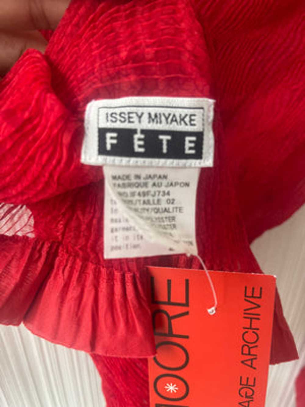 Issey Miyake fete red sheer printed pleated top - image 3