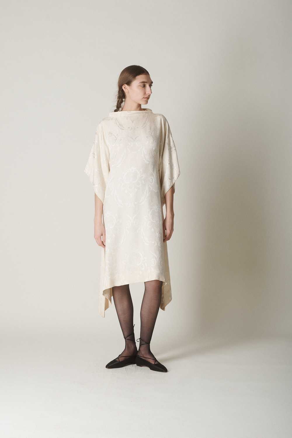Vintage Ivory Silk Brocade Dress - image 4