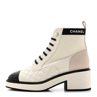 CHANEL Pearly Calfskin Patent Calfskin Quilted Lac