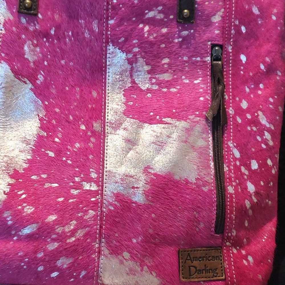 Hot pink cowhide purse - image 5