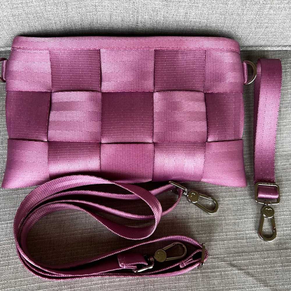 Harvey’s Seatbelt Handbags Dusty Rose Hip pack cr… - image 3