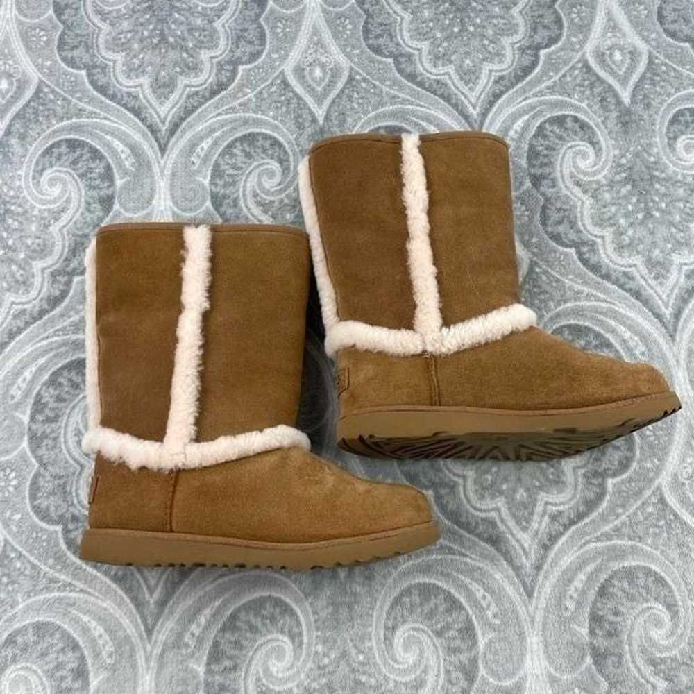 Womens Ugg Boots - image 4