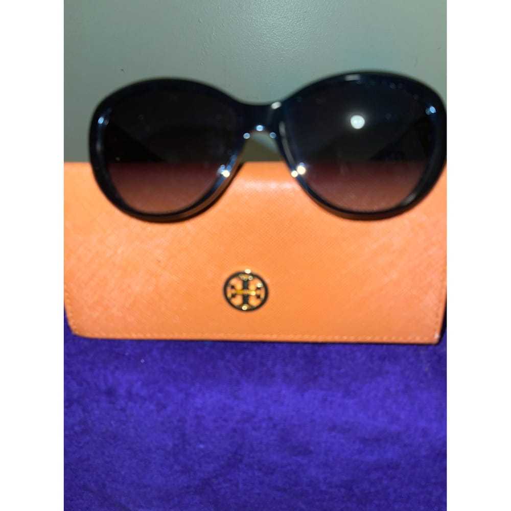 Tory Burch Oversized sunglasses - image 9