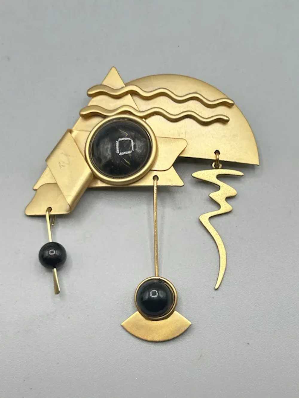 Vintage Modernist Abstract Pin Brooch Matte Gold … - image 2