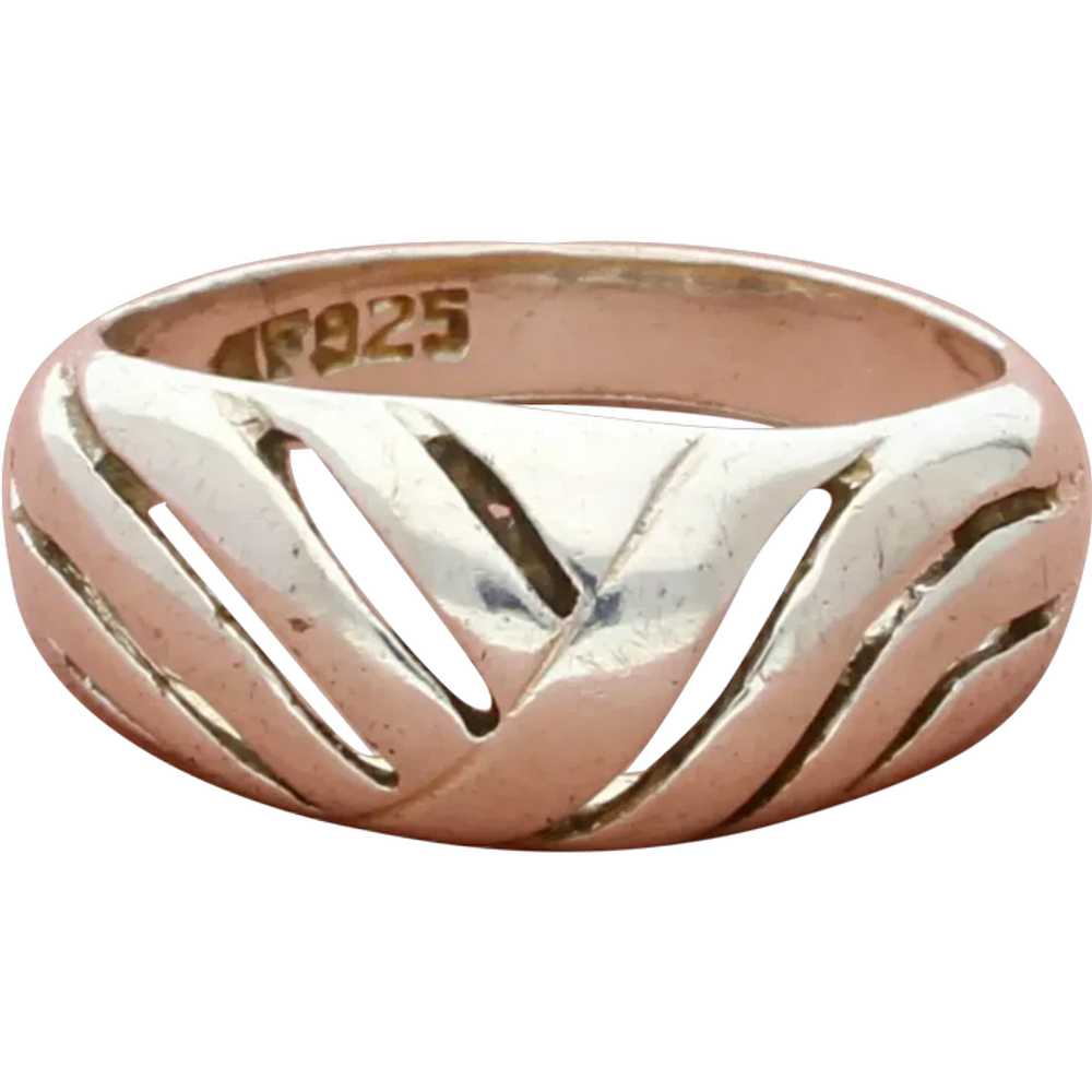 Sterling Silver Striped Dome Band Ring Size 5.75 - image 1