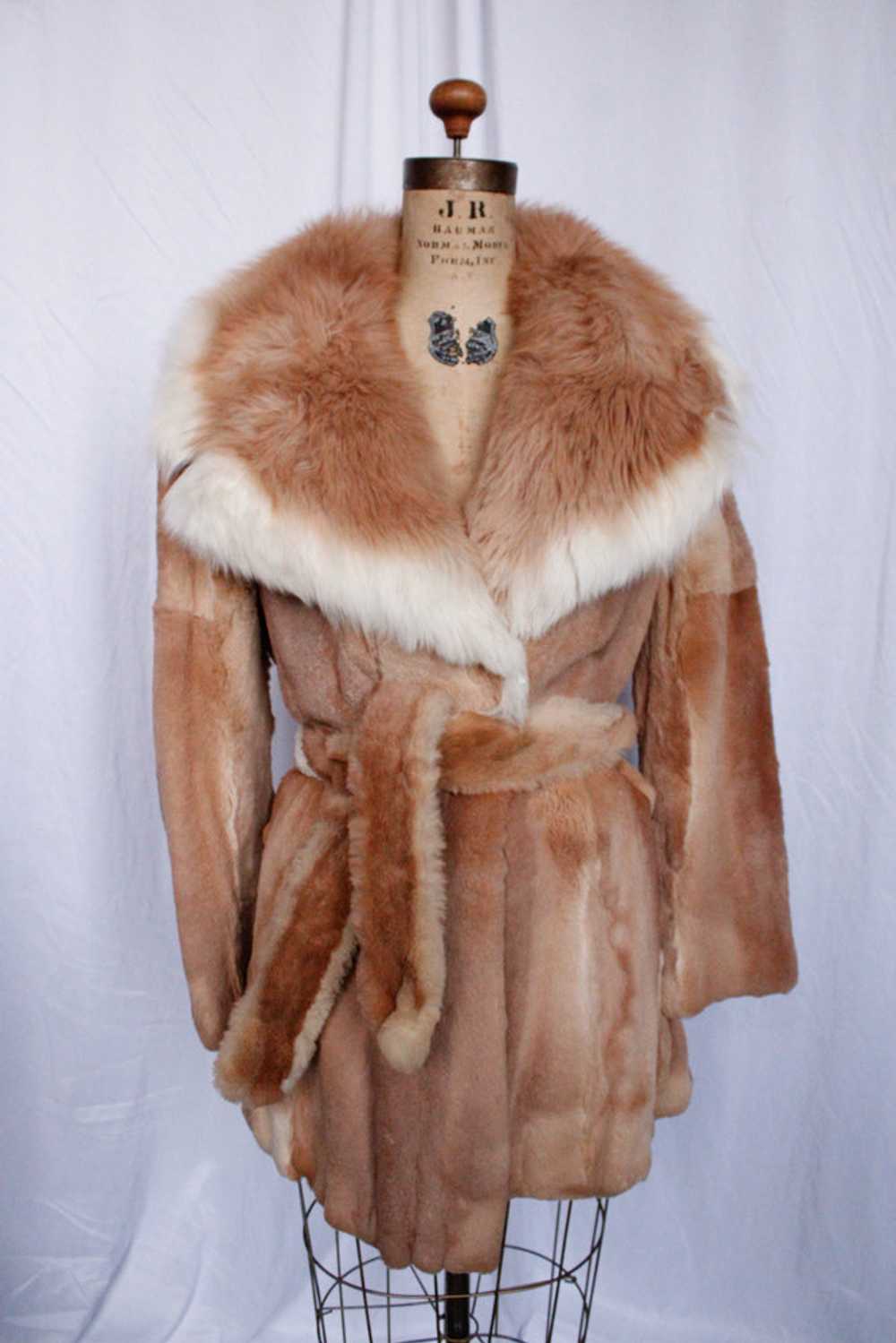 1970s Blonde Guanaco Fur Wrap Coat - M/L - image 5