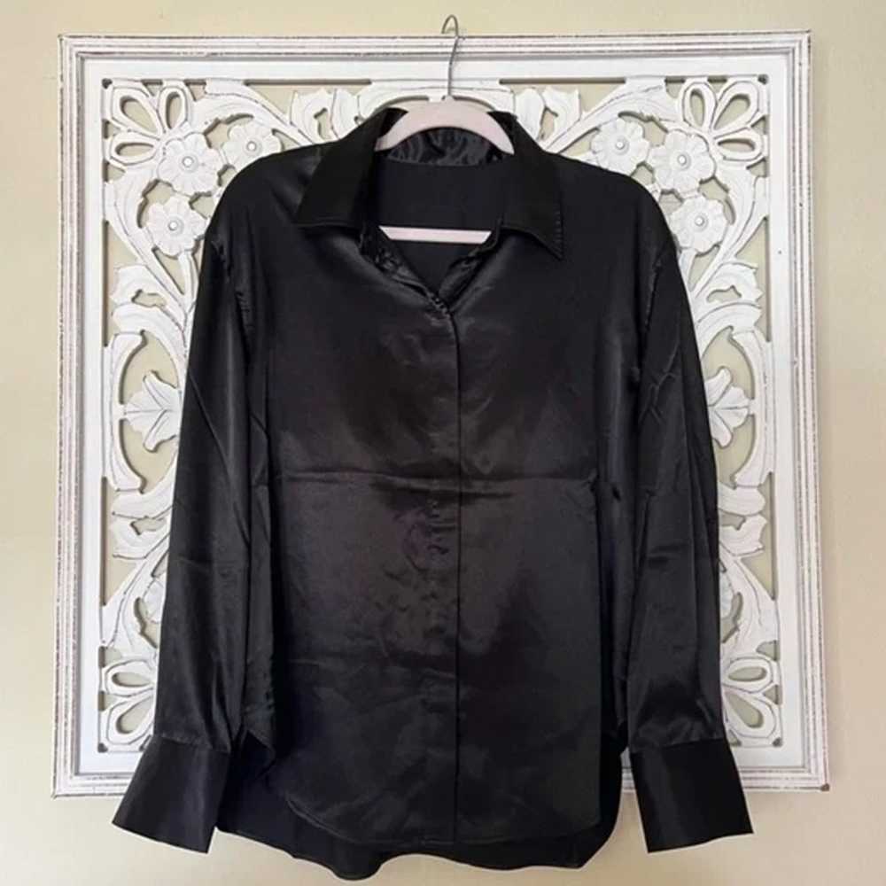 DAILY DRILLS SILKY BUTTON DOWN BLACK - image 1