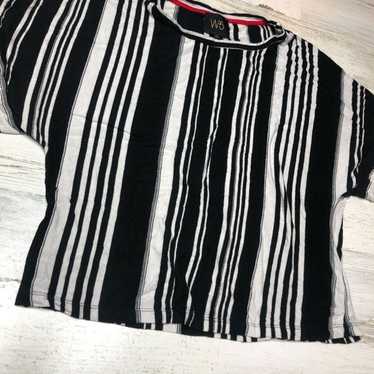 top Stripe crop top white black size small - image 1