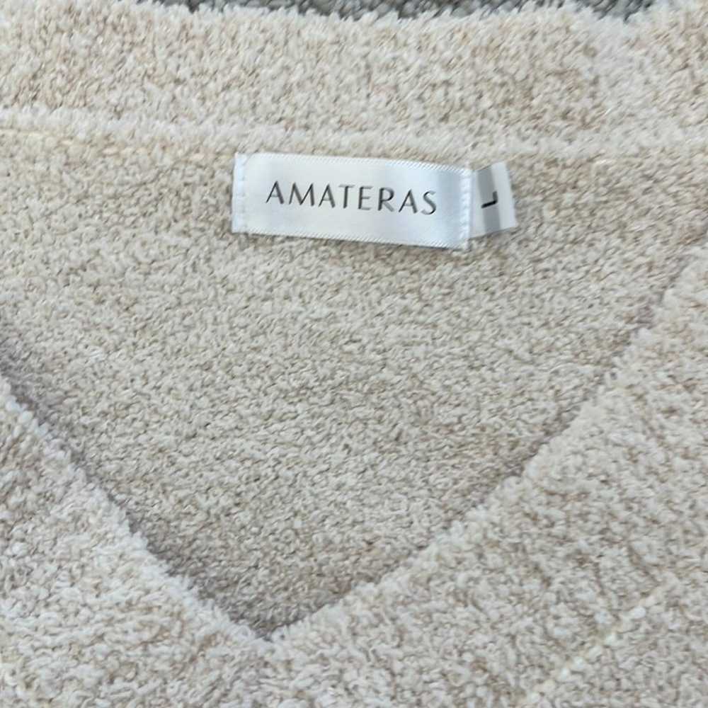Amateras floral fuzzy top - image 2