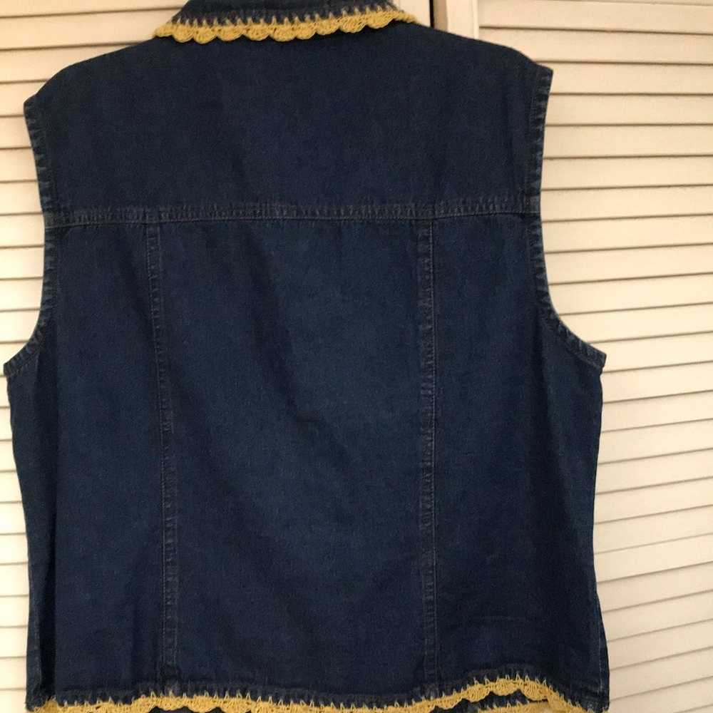 Double D Ranch Jean Vest, Large, Like New - image 3