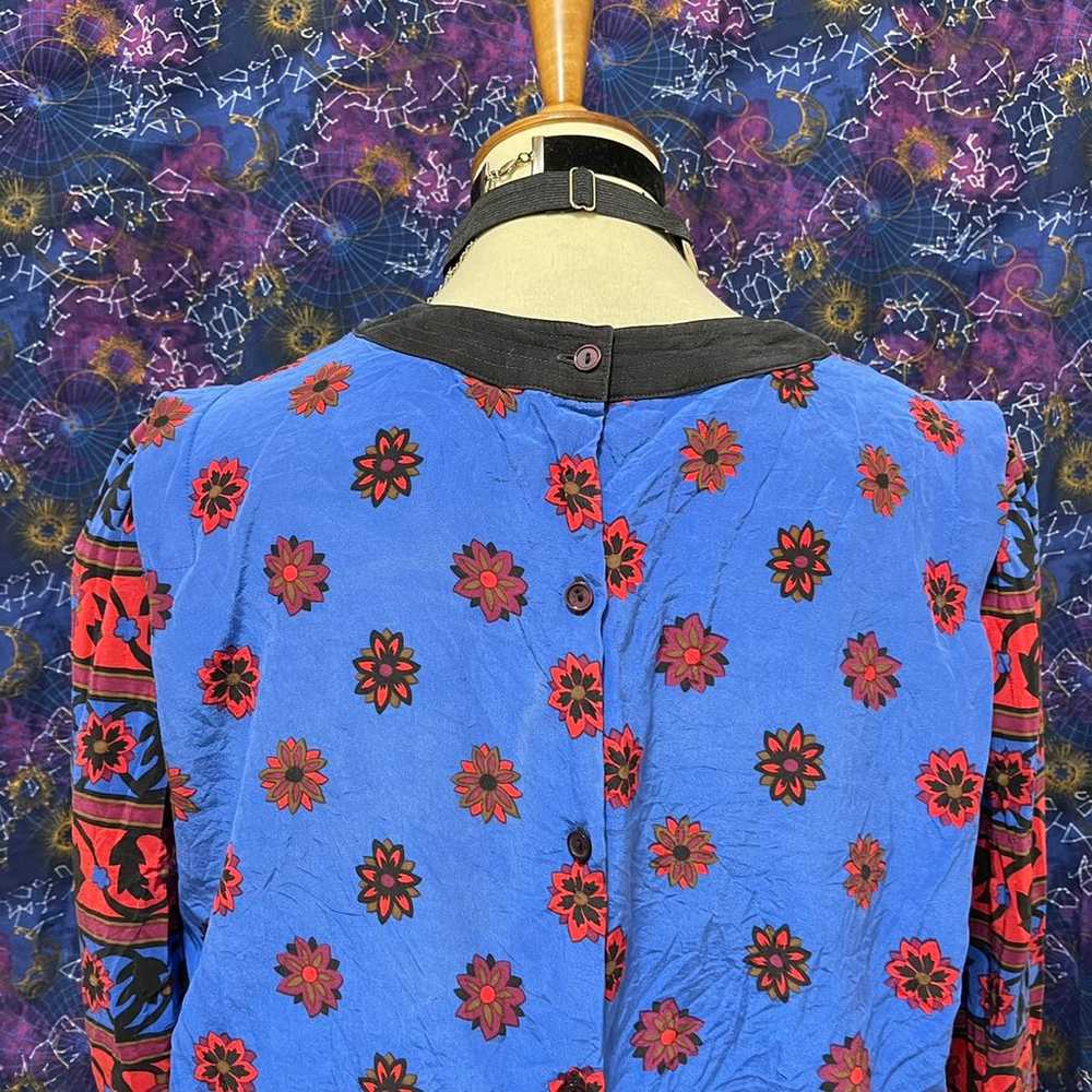 Lovely Vintage flower art blouse - image 7