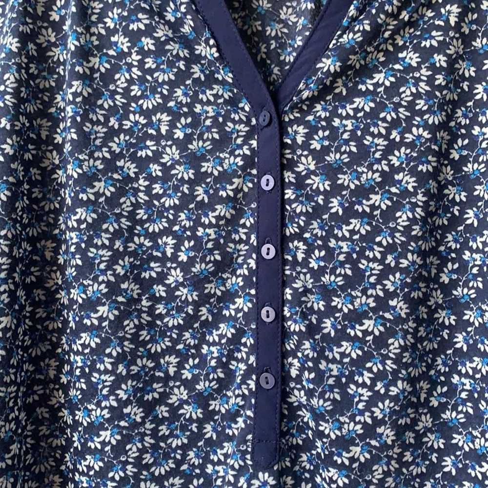 Blue floral 3/4 sleeve blouse - image 2