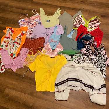 tops and blouses - image 1