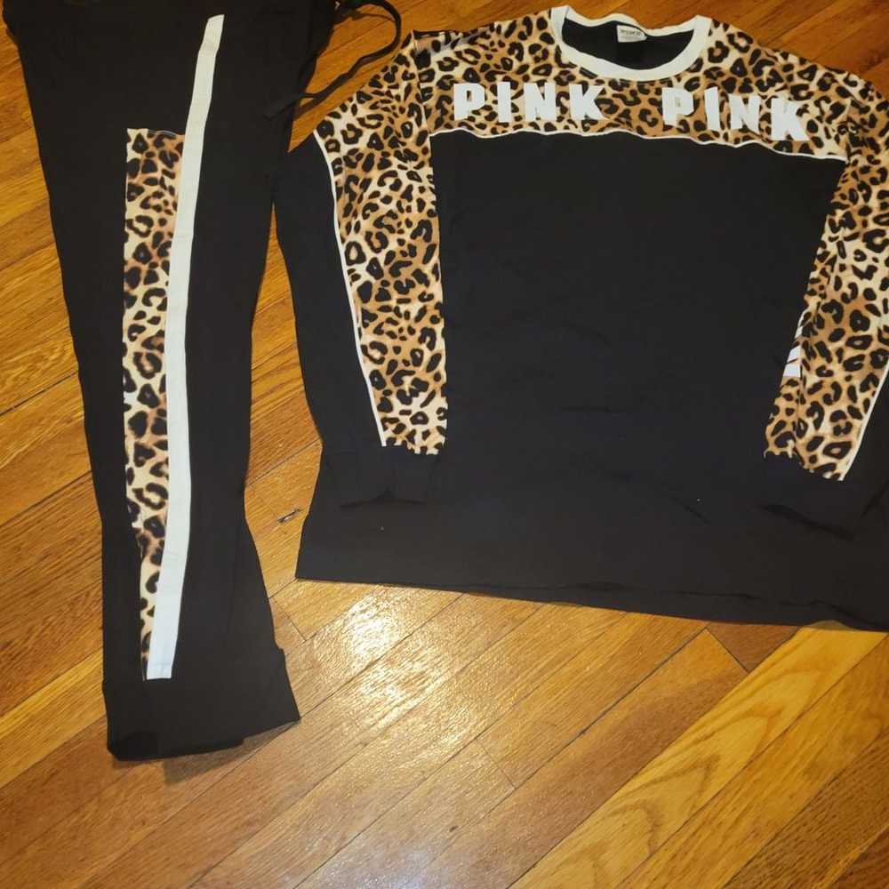 Vs Pink Leopard set size large - image 1