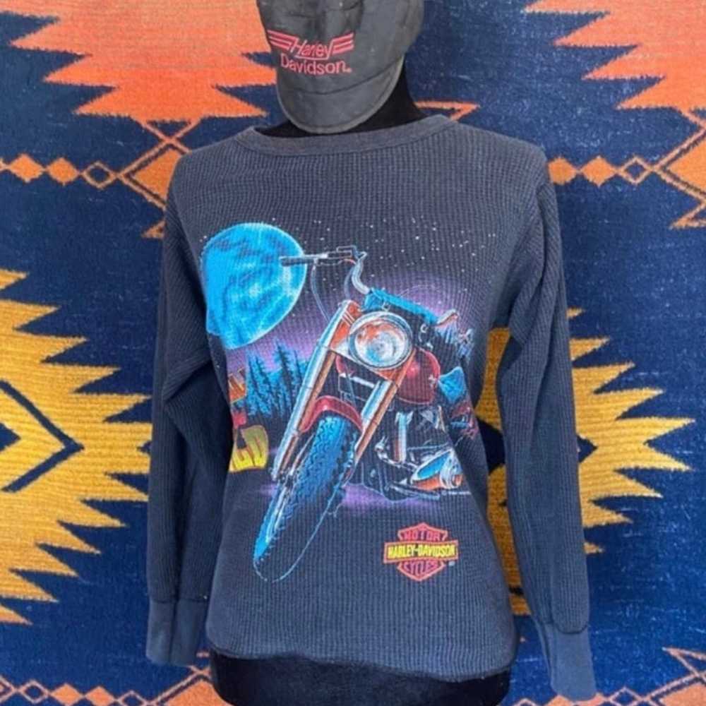 VTG. Harley Davidson Waffle Knit Call of the Wild… - image 5