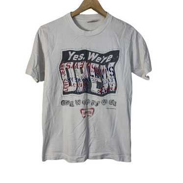 Vintage 1995 Levi's T-shirt - image 1