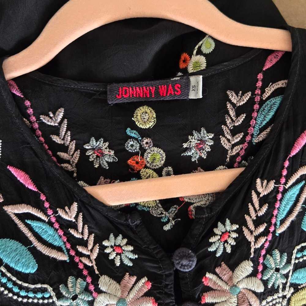 Johnny Was Embroidered Boho Western Peasant Top L… - image 8