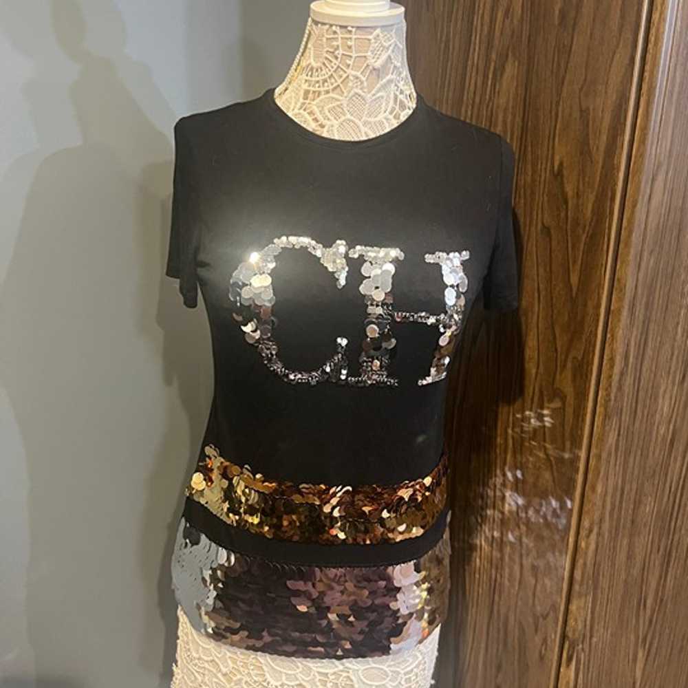 Carolina Herrera CH Sequin T-Shirt - Size XS - image 1