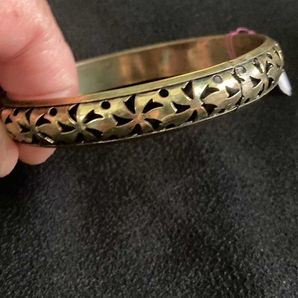 Beautiful vintage brass filigree gold tone bracel… - image 1
