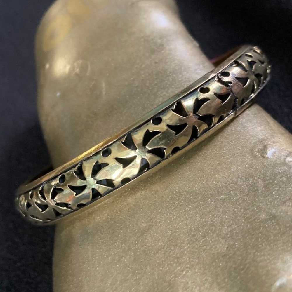 Beautiful vintage brass filigree gold tone bracel… - image 5