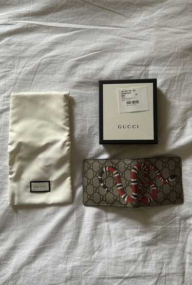 Gucci Gucci Bi-Fold Wallet Kingsnake Print