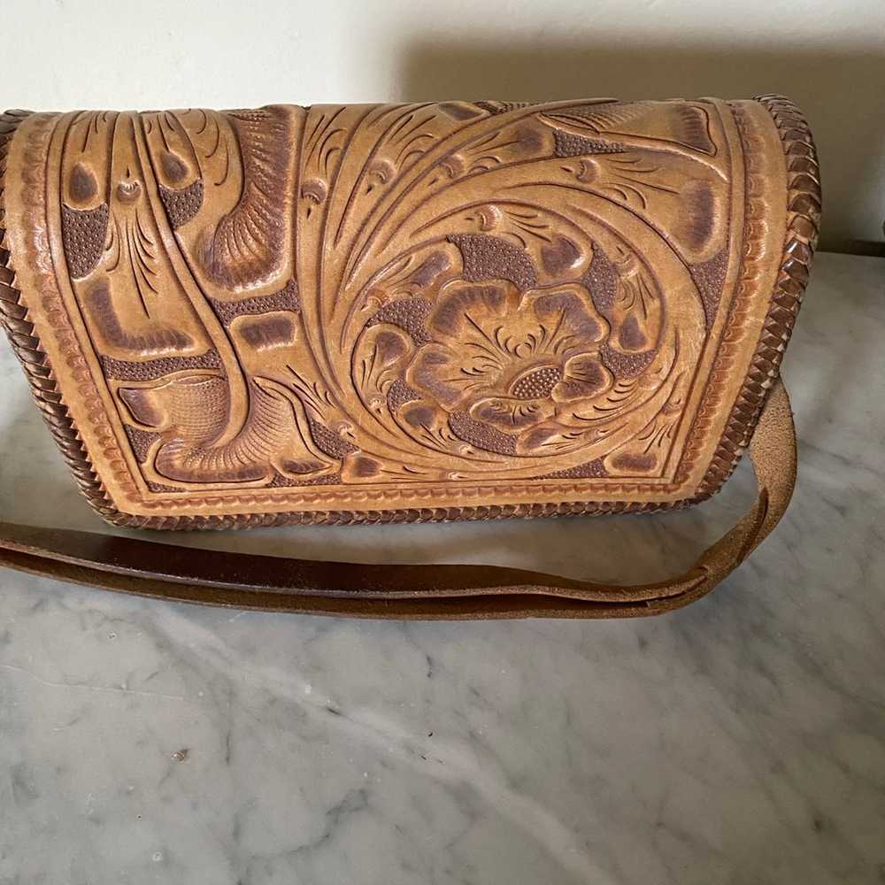 Vintage Hand tooled leather purse - image 6