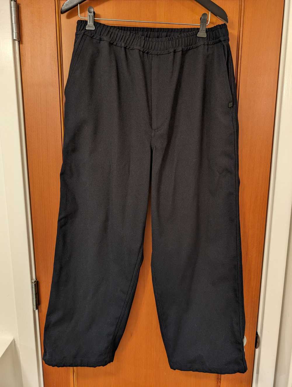 Daiwa Pier39 Tech Flannel 2B suit and trousers - image 4