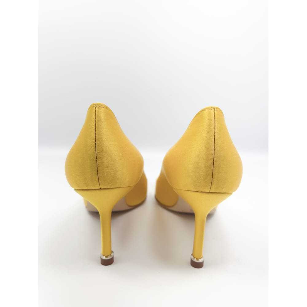 Manolo Blahnik Hangisi leather heels - image 5