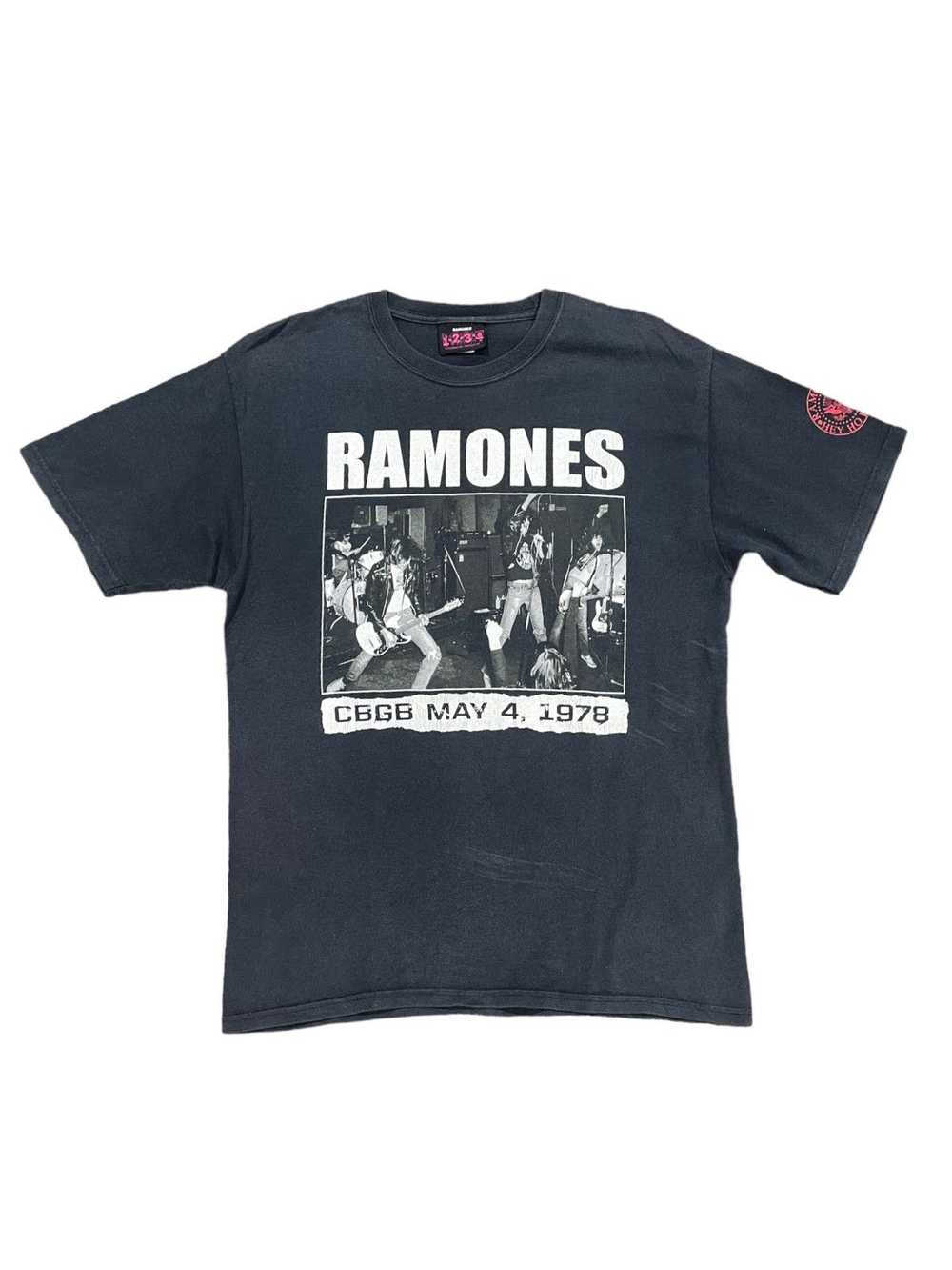 Band Tees × Rock Tees × Very Rare Vtg Ramones Tee - image 1