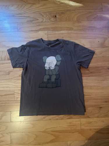 Kaws kaws passing - Gem