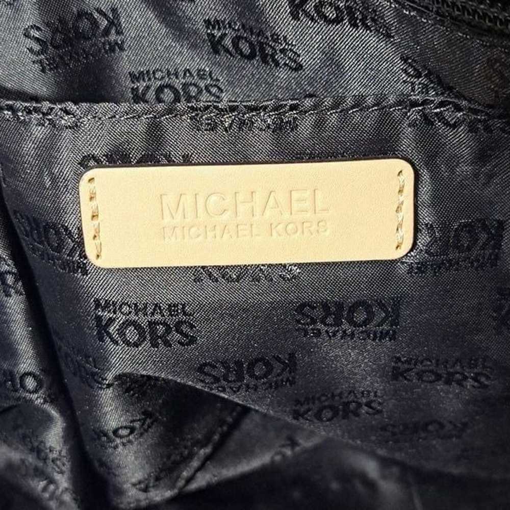 NWOT Michael Kors Pebble Leather Purse - image 12