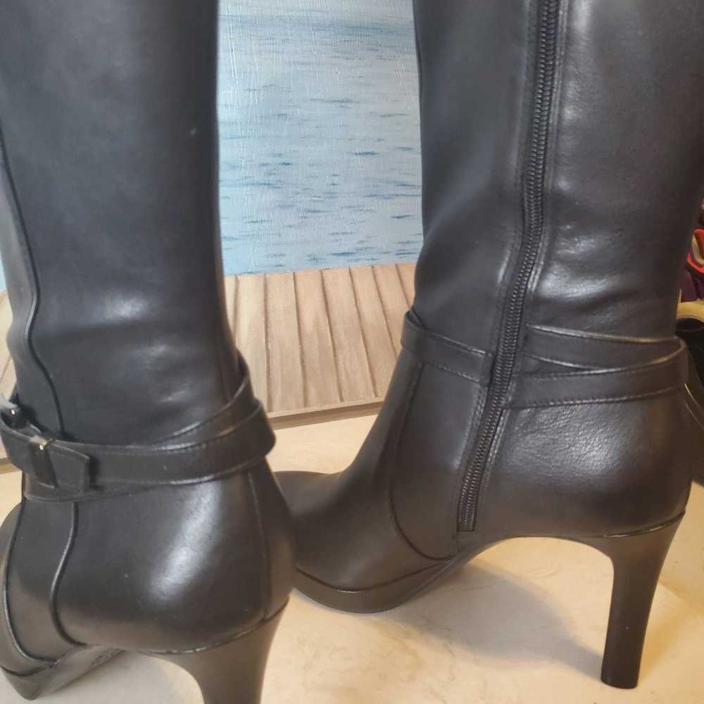 Size 9 Naturalizer Taelynn Knee High Boots - image 7