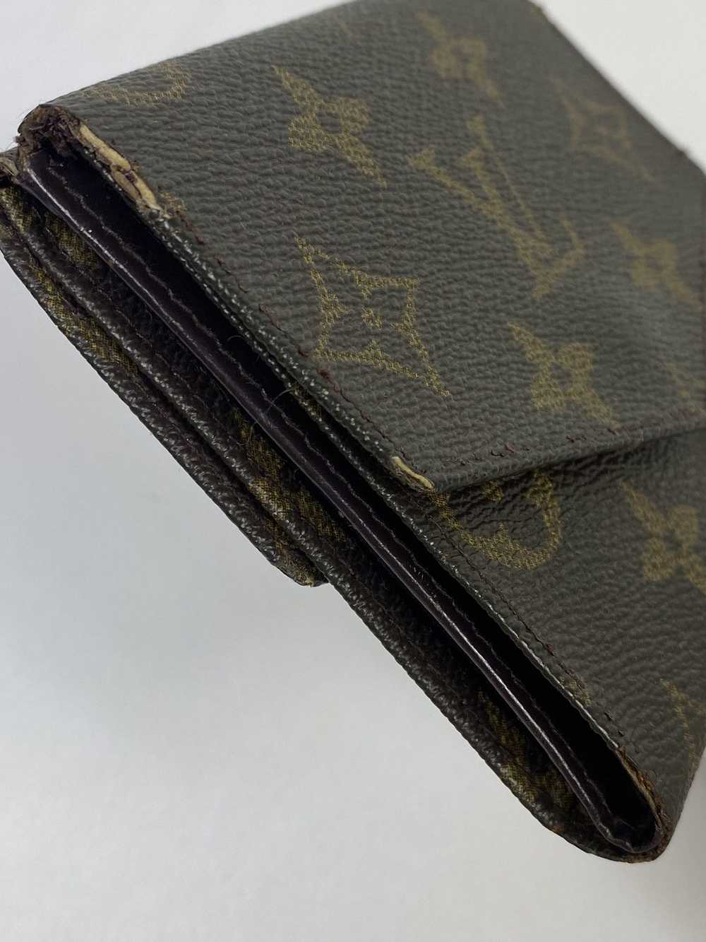 Louis Vuitton Monogram trifold Wallet - image 8