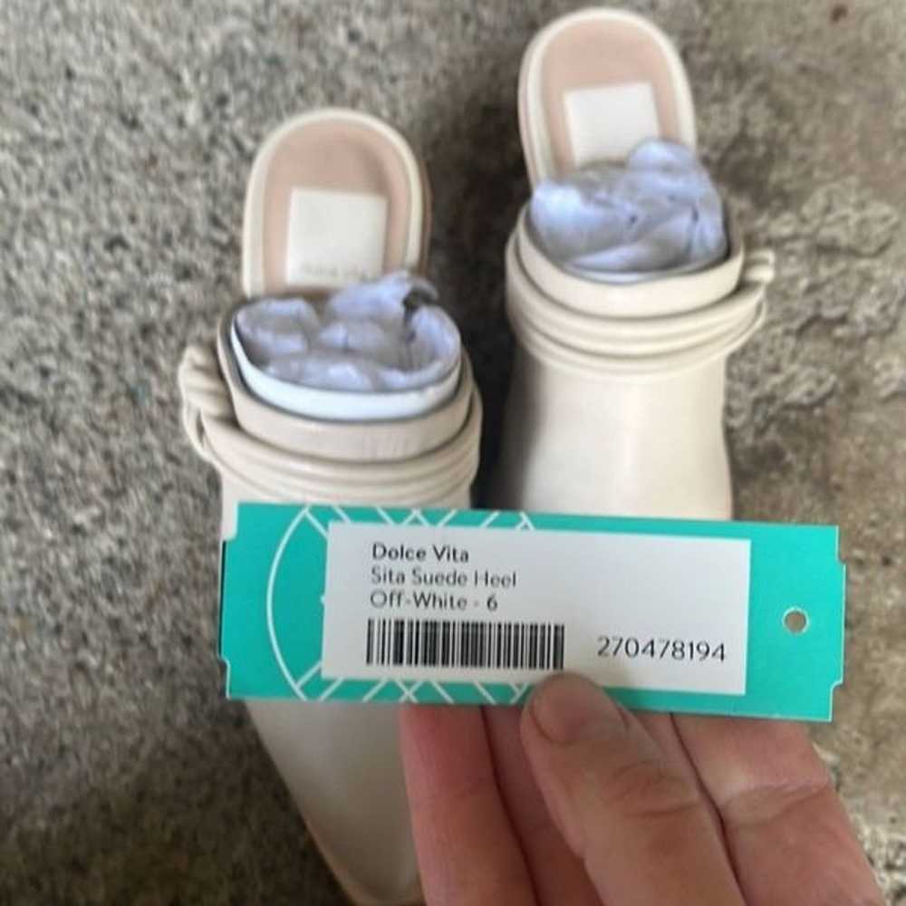 New dolce vita sita suede heel off white size 6 - image 2
