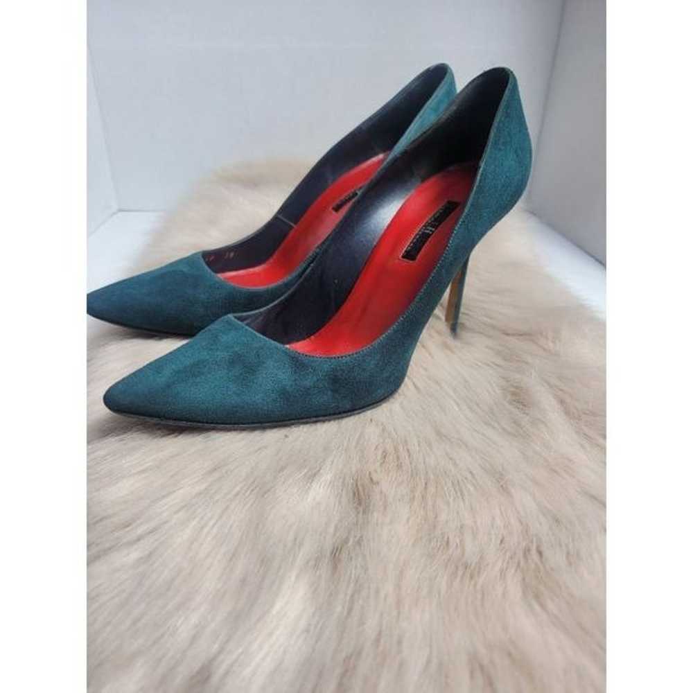 Carolina Herrera Pointed Toe Green Suede Pumpl Sh… - image 1