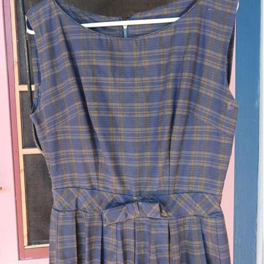 VTG Navy Plaid Pinafore Dress With Bow Size 8-10 … - image 2
