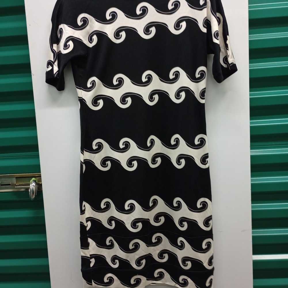 B&W Wave Diane Von Furstenberg Silk Jersey Dress - image 4