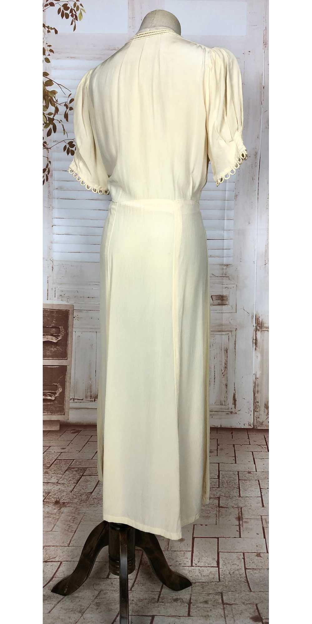 Exquisite Original 1930s Vintage Cream Dress With… - image 9