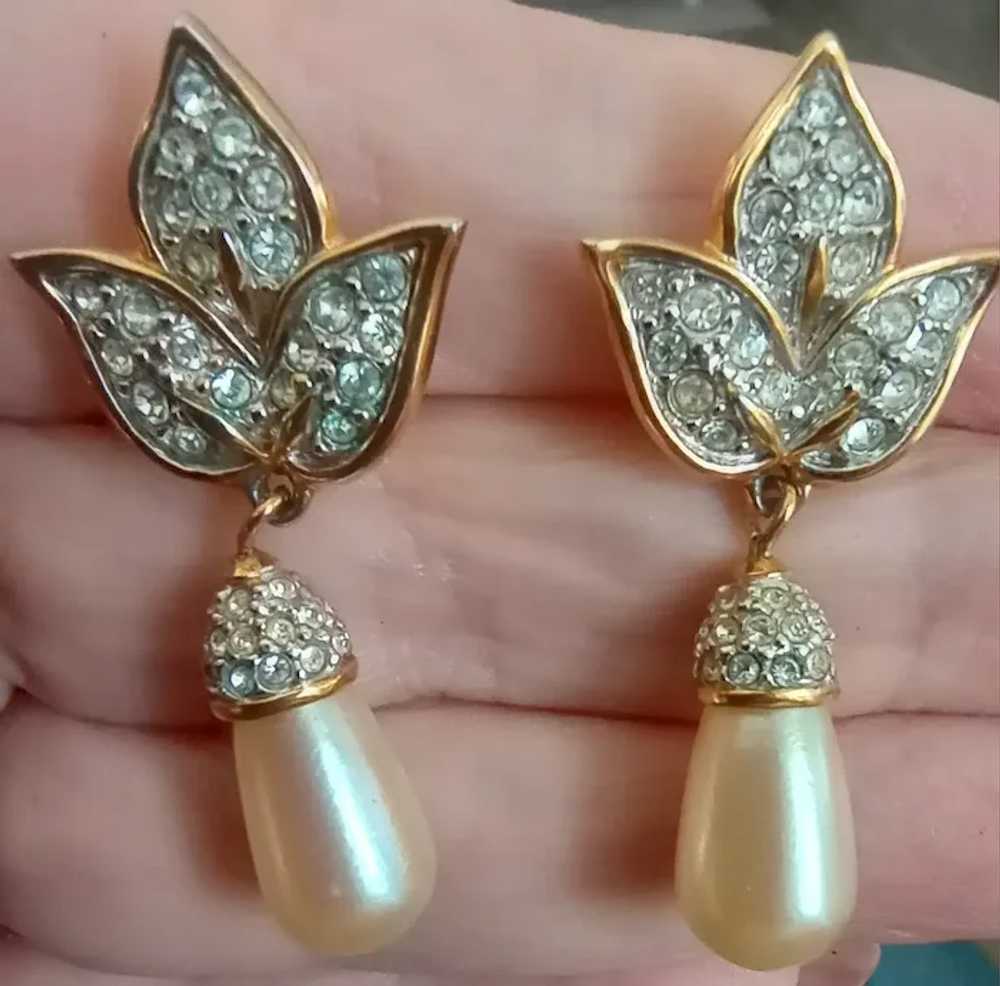 Vintage Swarovski crystal faux pearl drop earrings - image 2