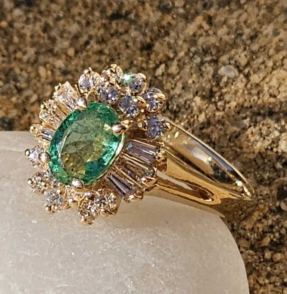Emerald and diamond ballerina ring - image 7