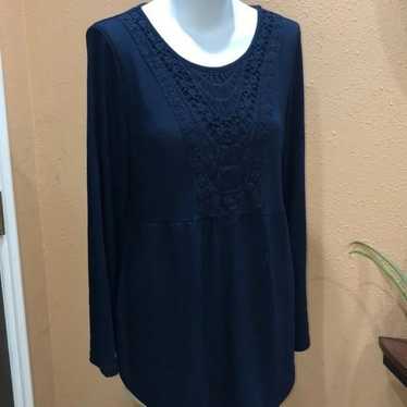 Weekend by suZanne betro NWT blue top