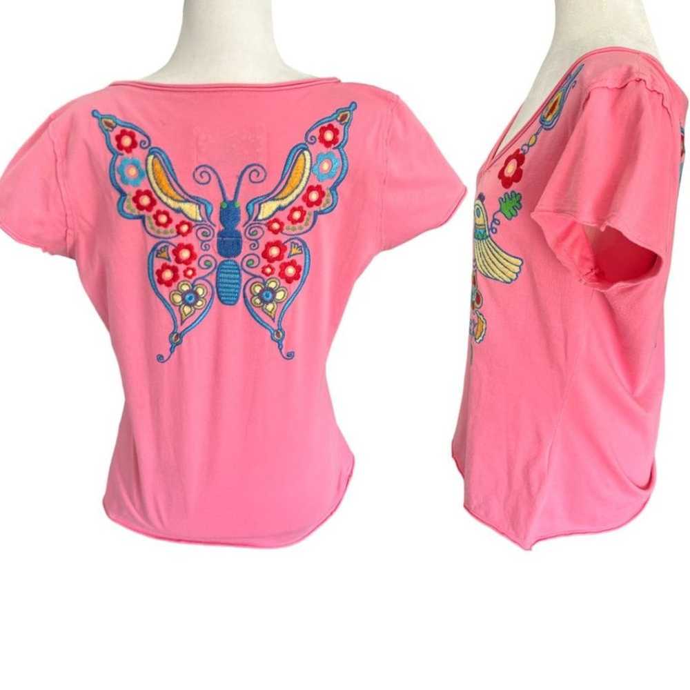 JOHNNY WAS EMBROIDERED PINK PAPILLION TEE VTG SHI… - image 4