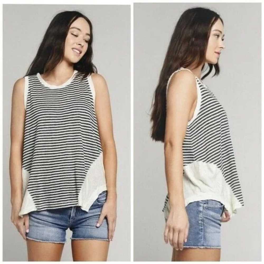 Short-sleeved striped T-shirt mid-length - image 2