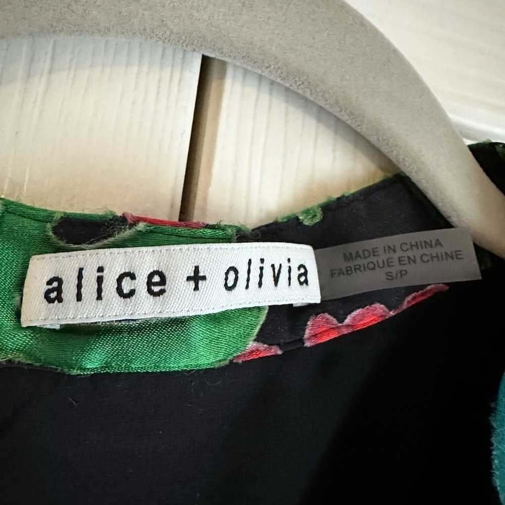 Alice + Olivia Amos Floral Burnout Blouse Size Sm… - image 4